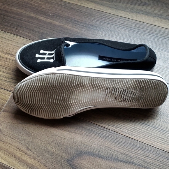 Tommy Hilfiger Black Slip On Canvas Flats Womans 7 - Picture 4 of 9